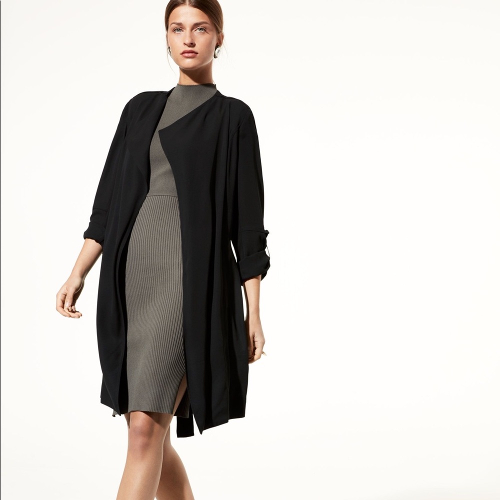 Babaton flowy trench coat